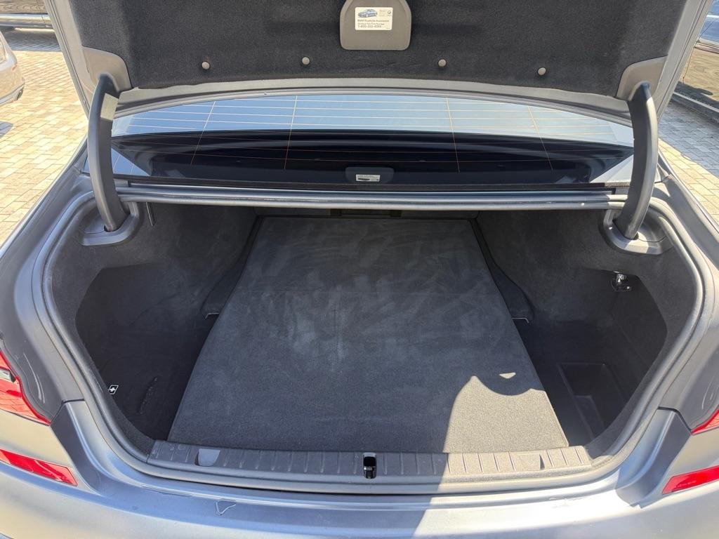 BMW 7 Series 750i Sedan 2017