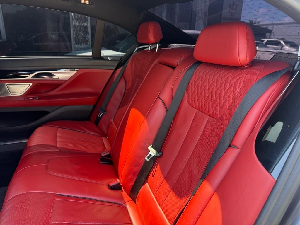 BMW 7 Series 750i Sedan 2017