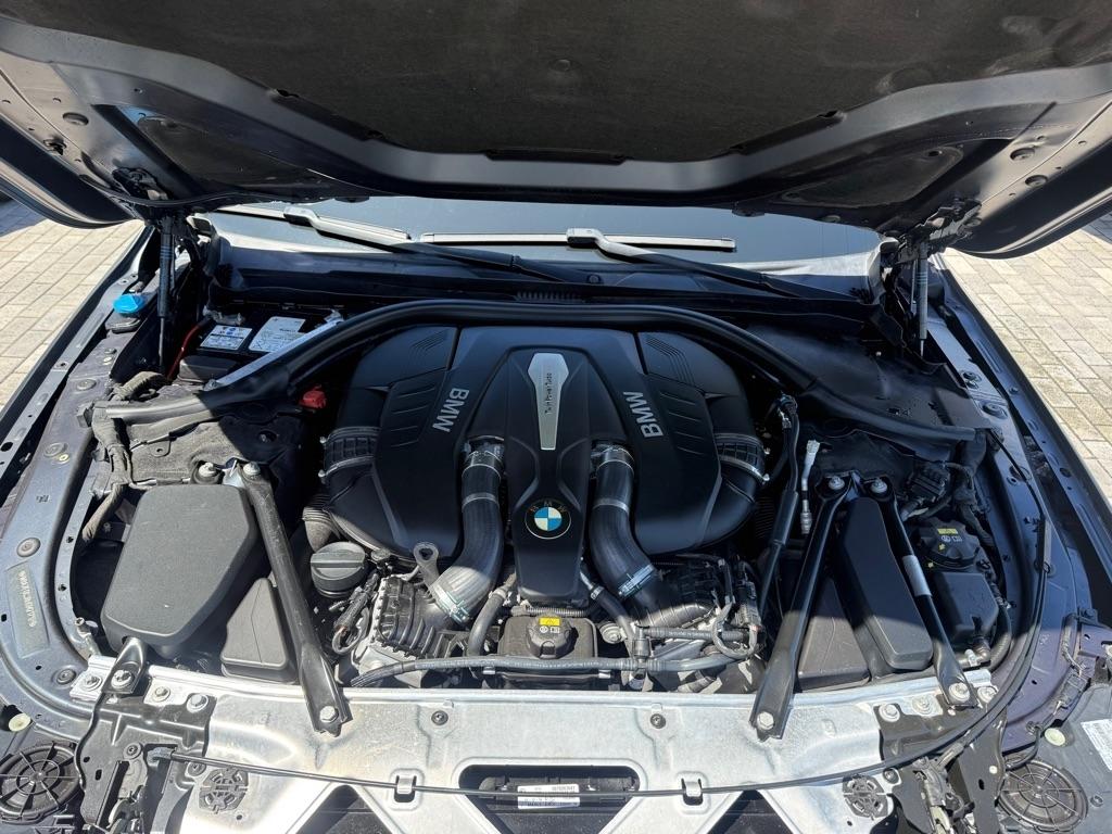 BMW 7 Series 750i Sedan 2017
