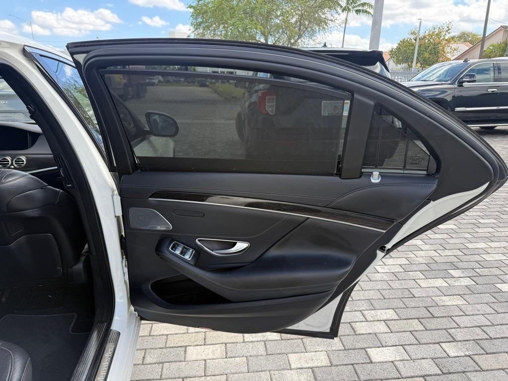 Mercedes-Benz S-Class S 560 Sedan 2020