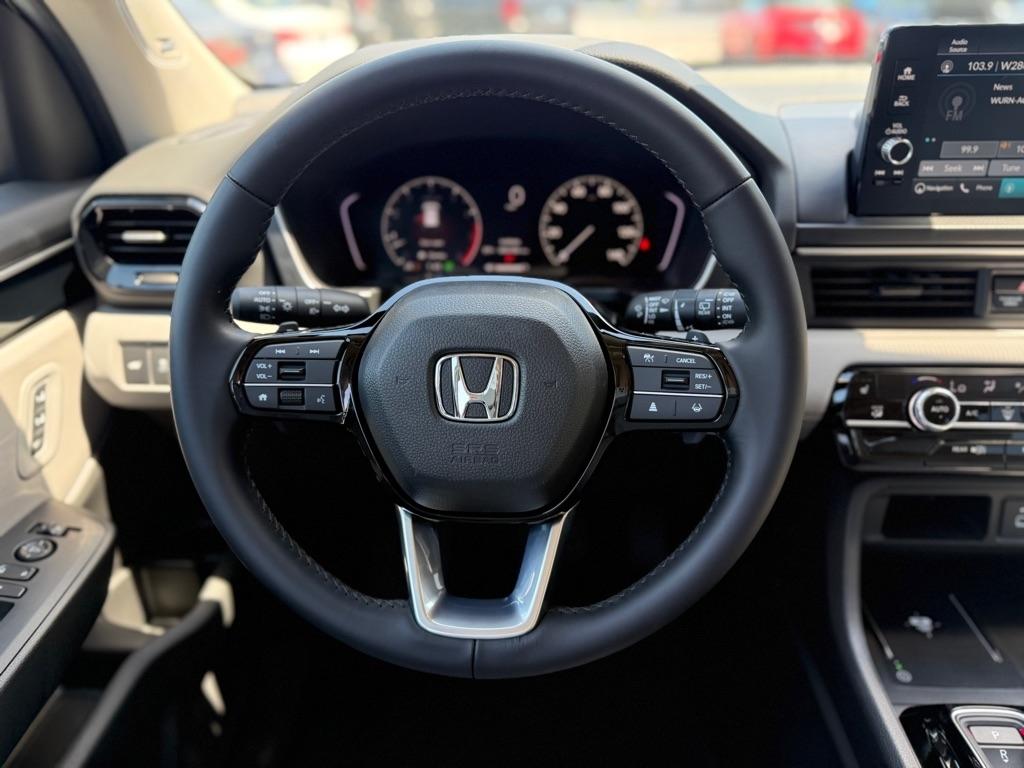 Honda Pilot Touring AWD 2025