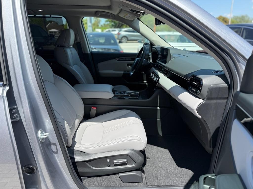 Honda Pilot Touring AWD 2025