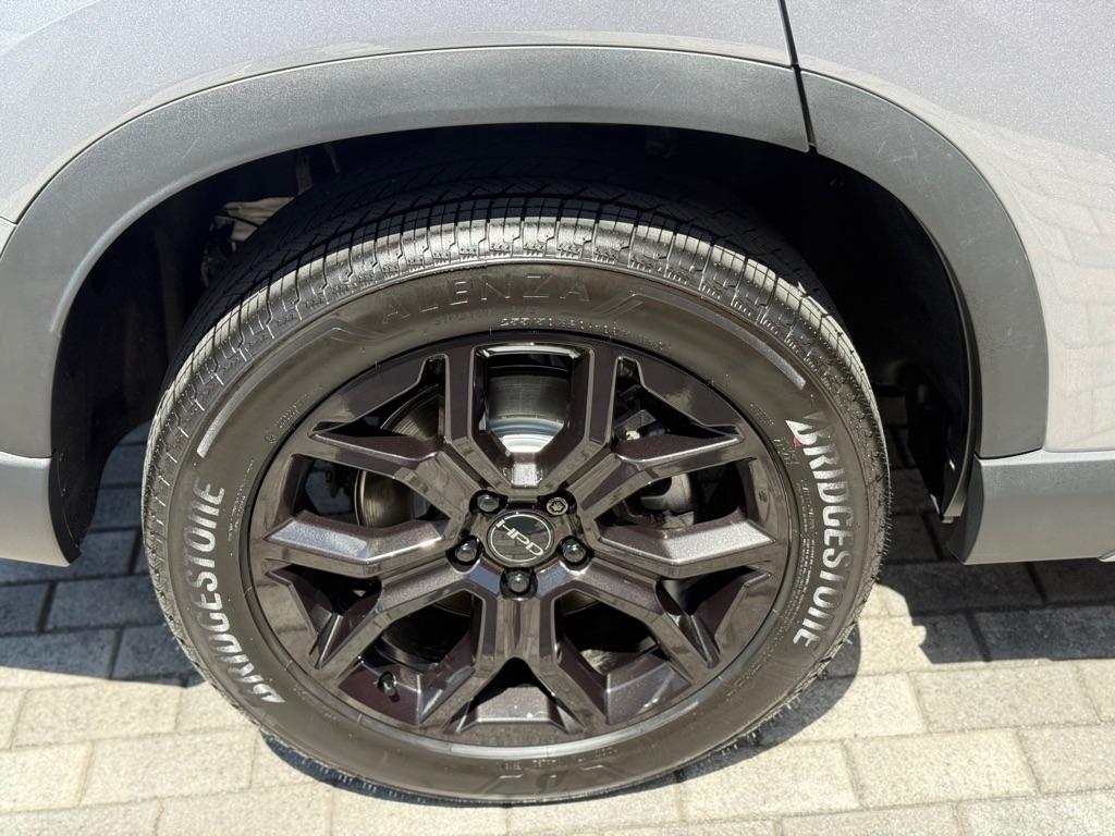 Honda Pilot Touring AWD 2025