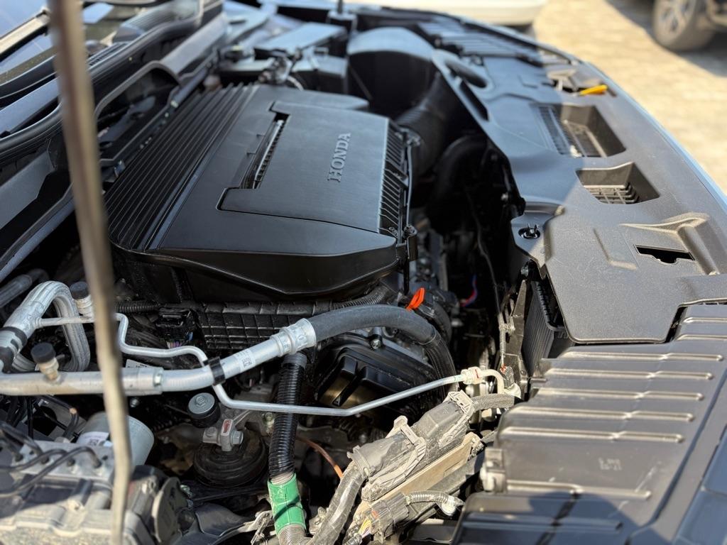 Honda Pilot Touring AWD 2025