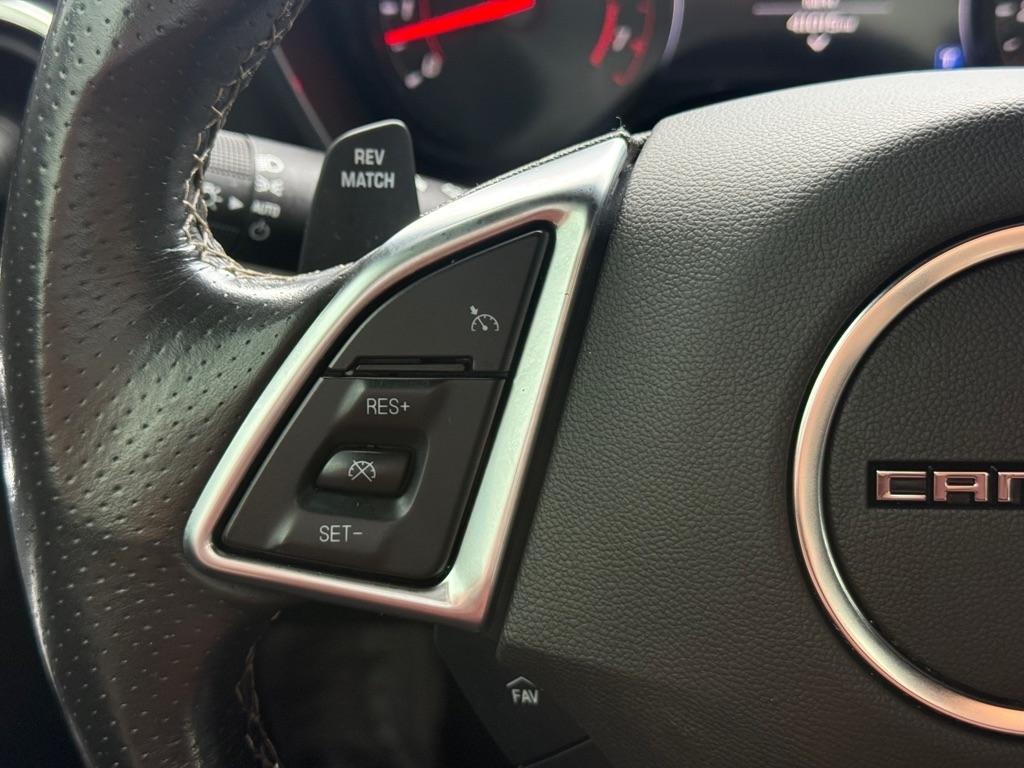 Chevrolet Camaro 2dr Cpe 1SS 2021