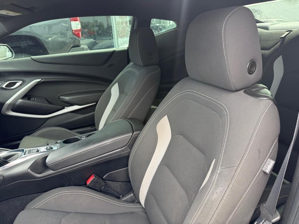 Chevrolet Camaro 2dr Cpe 1SS 2021