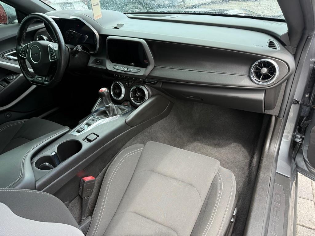 Chevrolet Camaro 2dr Cpe 1SS 2021