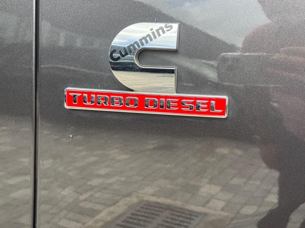 RAM 3500 Tradesman 4x4 Crew Cab 8' Box 2020