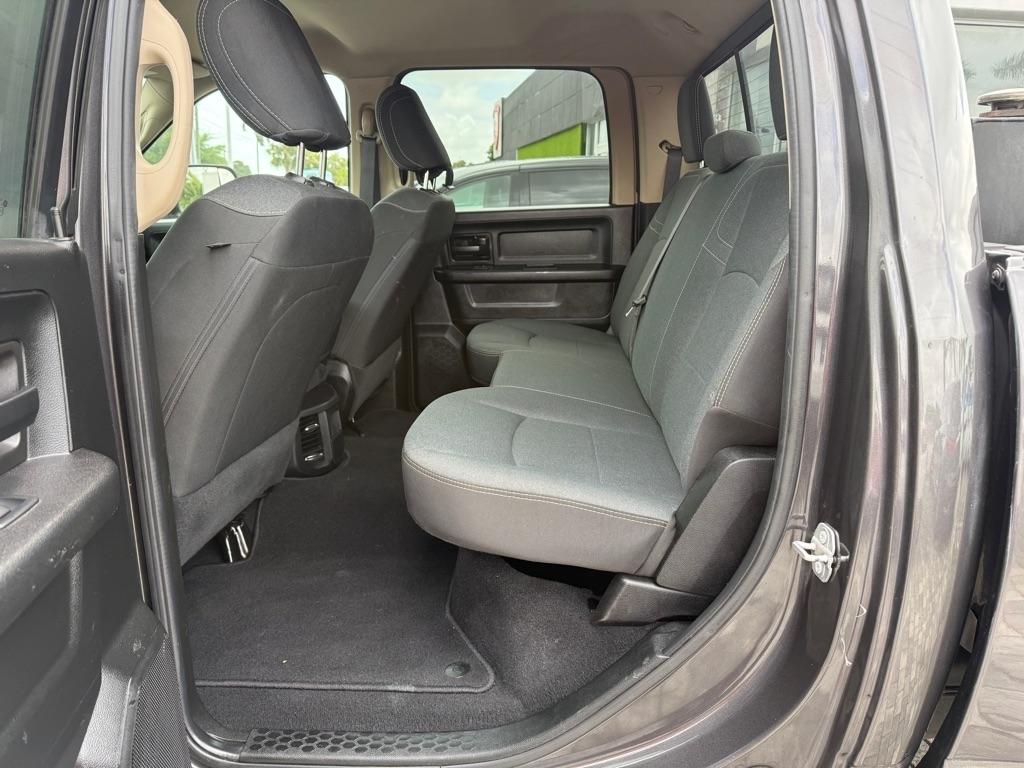 RAM 3500 Tradesman 4x4 Crew Cab 8' Box 2020