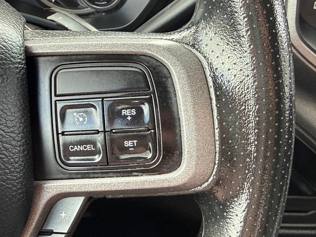 RAM 3500 Tradesman 4x4 Crew Cab 8' Box 2020