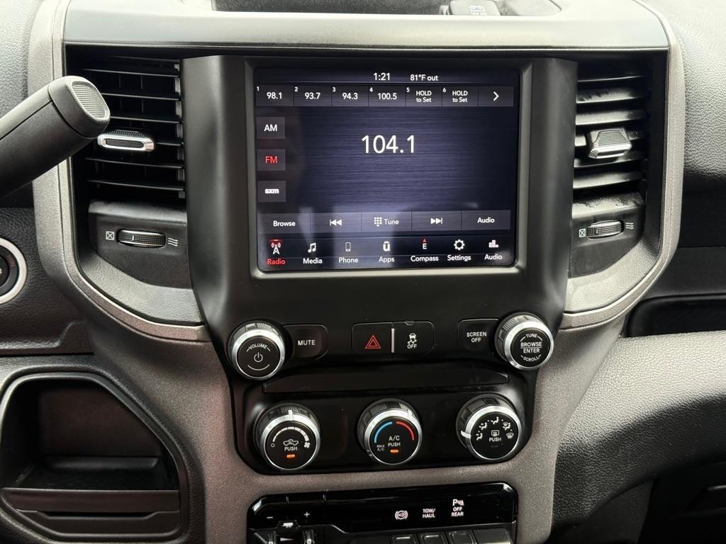 RAM 3500 Tradesman 4x4 Crew Cab 8' Box 2020