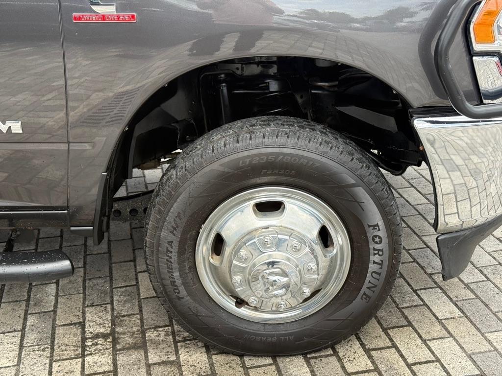 RAM 3500 Tradesman 4x4 Crew Cab 8' Box 2020