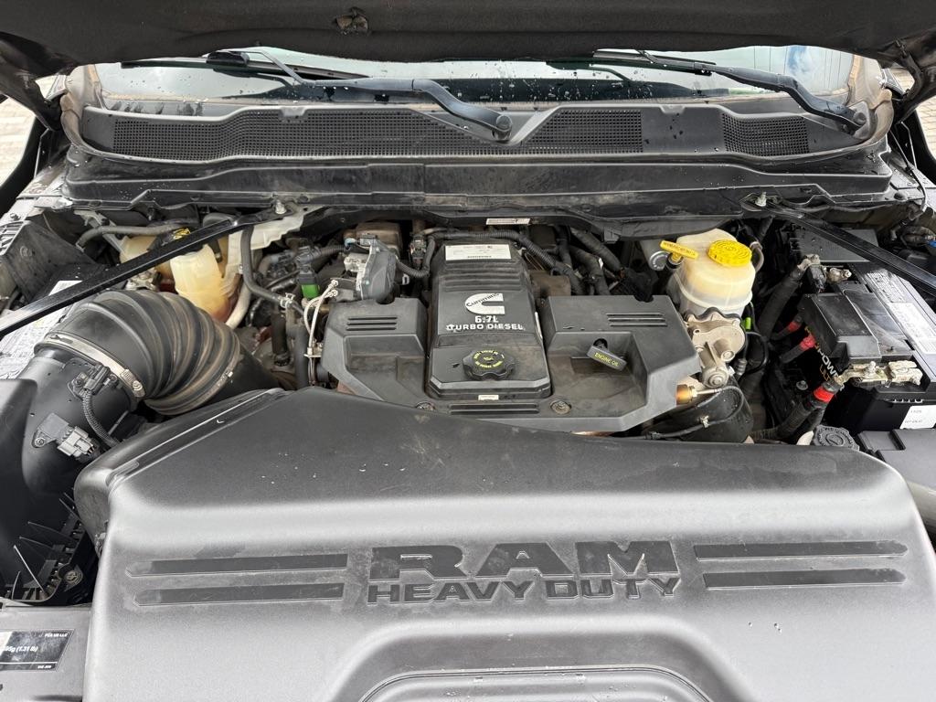 RAM 3500 Tradesman 4x4 Crew Cab 8' Box 2020