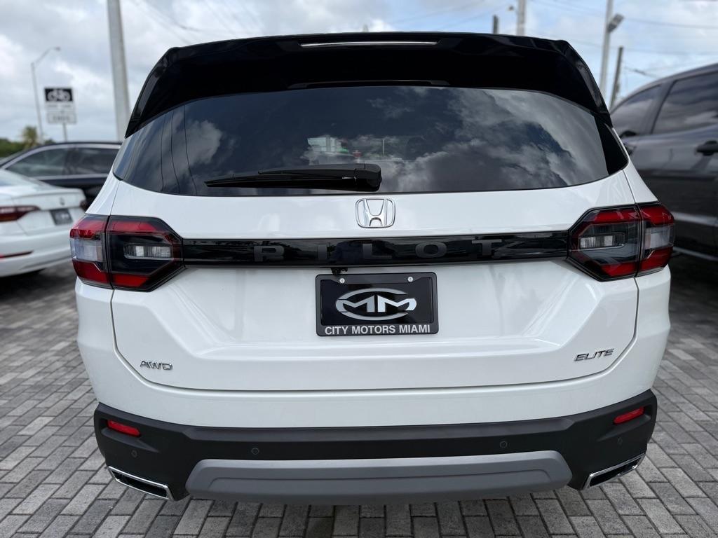 Honda Pilot Elite AWD 2025