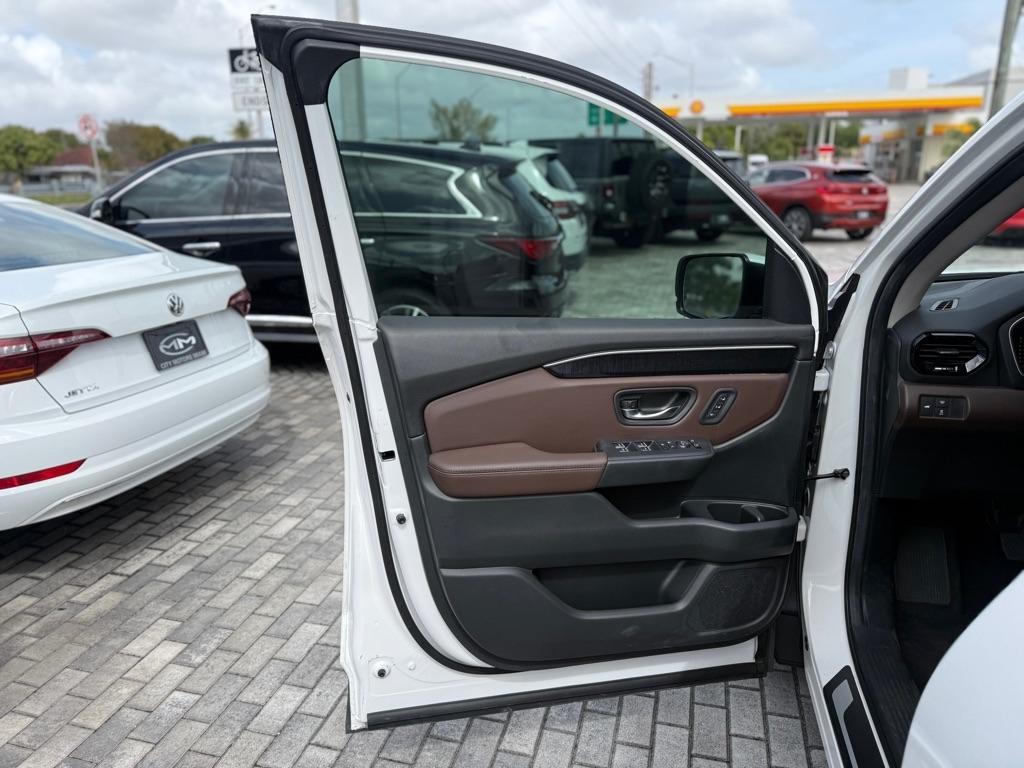 Honda Pilot Elite AWD 2025