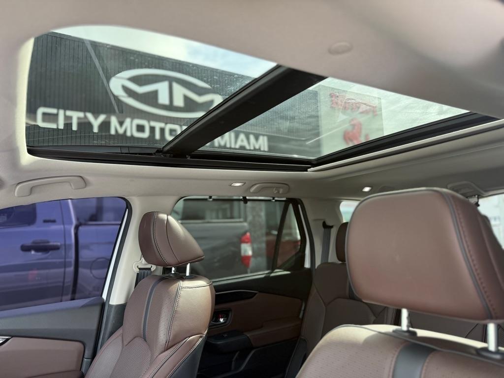 Honda Pilot Elite AWD 2025