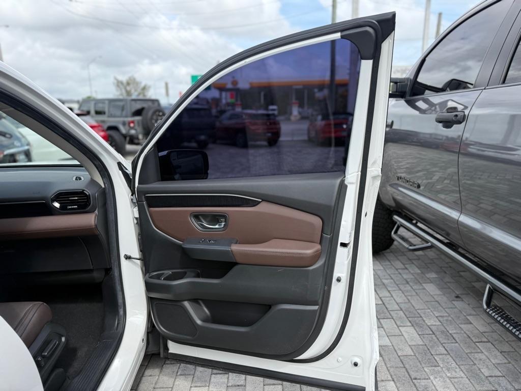 Honda Pilot Elite AWD 2025