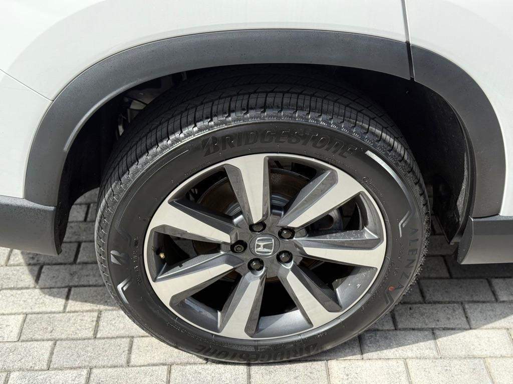 Honda Pilot Elite AWD 2025
