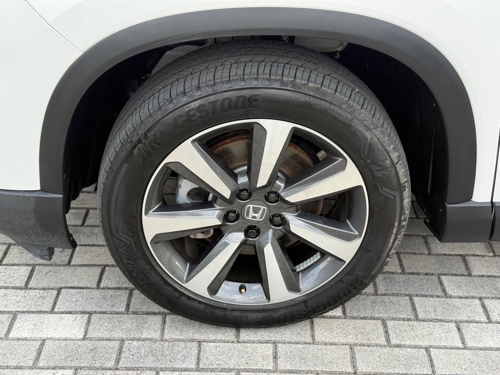 Honda Pilot Elite AWD 2025