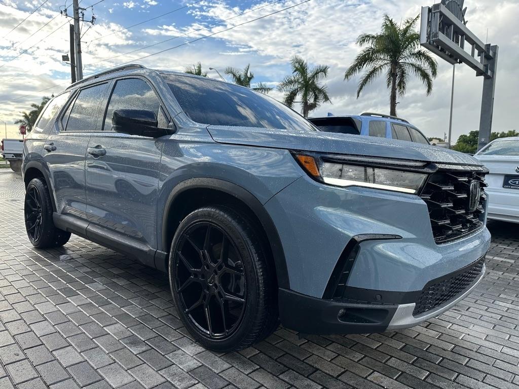 2025 Honda Pilot Black Edition AWD