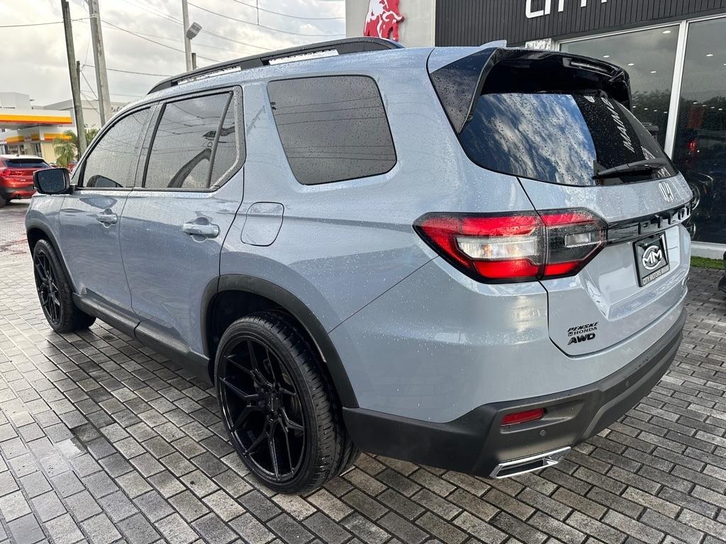 Honda Pilot Black Edition AWD 2025