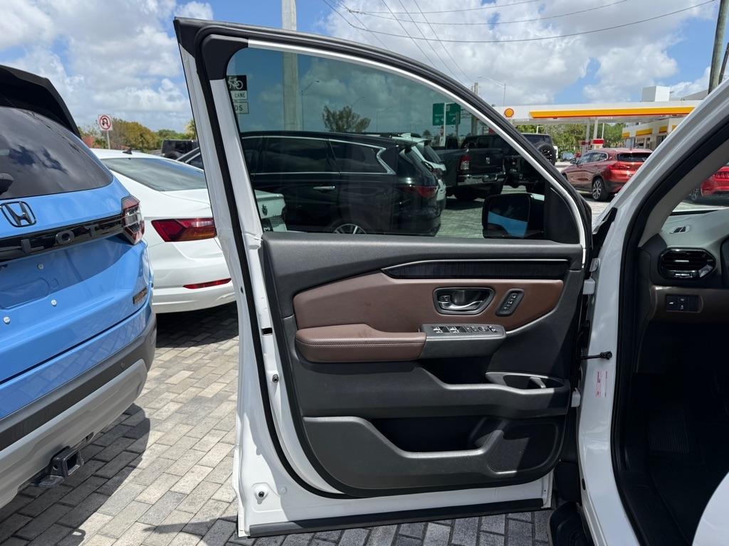 Honda Pilot Elite AWD 2023