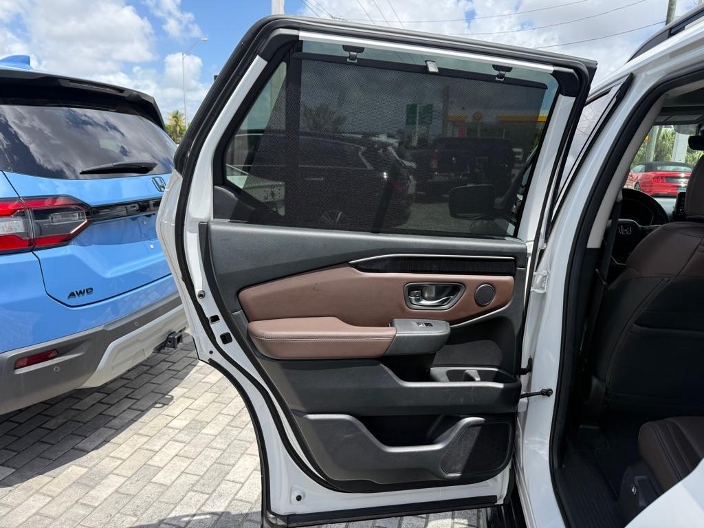 Honda Pilot Elite AWD 2023
