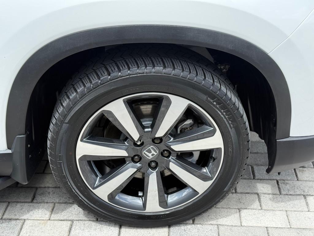 Honda Pilot Elite AWD 2023