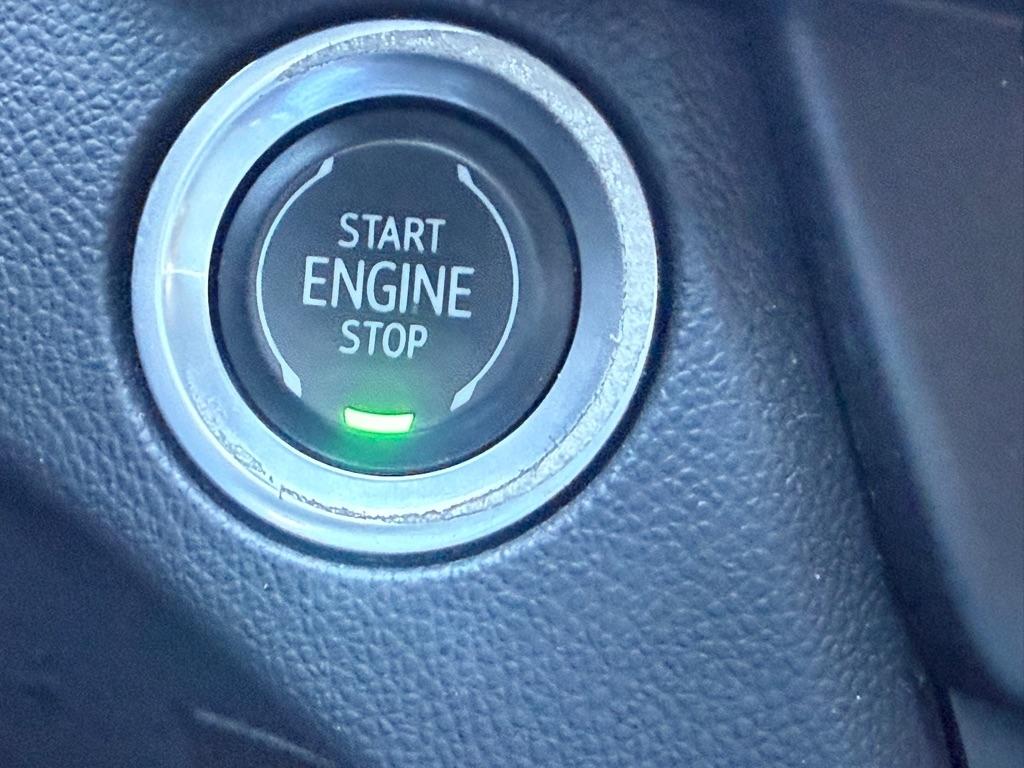 Cadillac CT4 4dr Sdn V-Series 2021