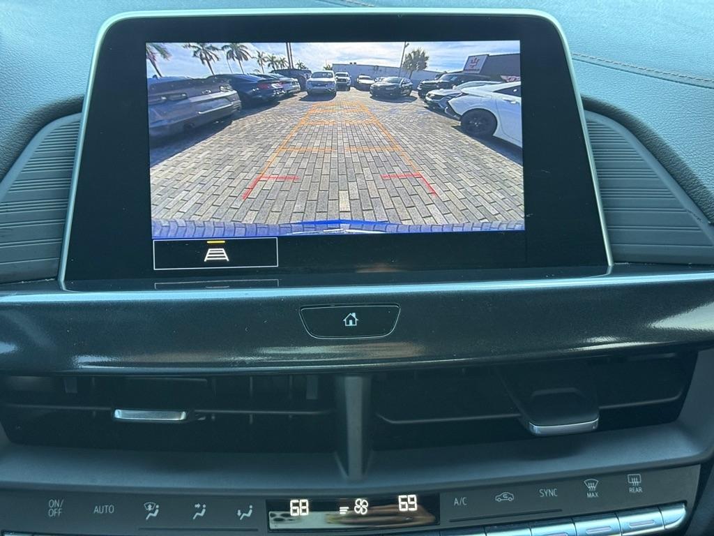 Cadillac CT4 4dr Sdn V-Series 2021