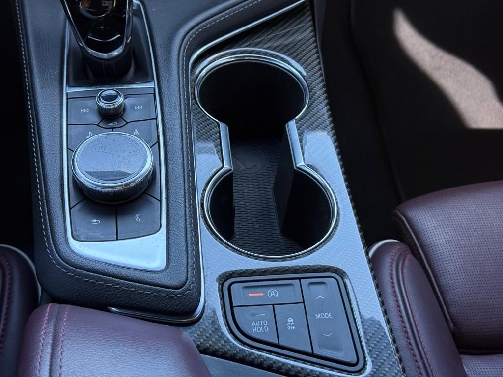 Cadillac CT4 4dr Sdn V-Series 2021