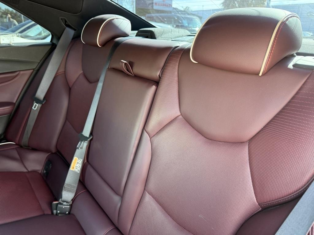 Cadillac CT4 4dr Sdn V-Series 2021