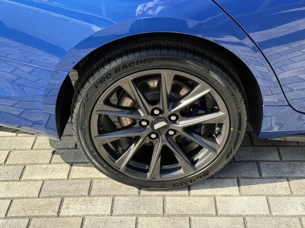 Cadillac CT4 4dr Sdn V-Series 2021