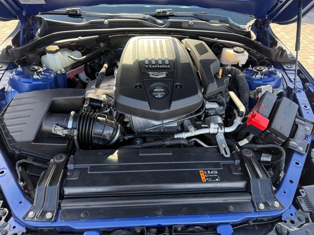 Cadillac CT4 4dr Sdn V-Series 2021