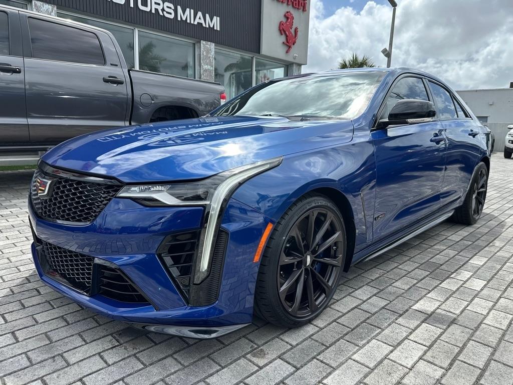 Cadillac CT4-V 4dr Sdn Blackwing 2022