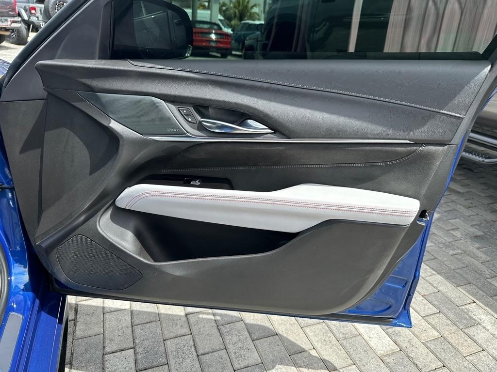 Cadillac CT4-V 4dr Sdn Blackwing 2022