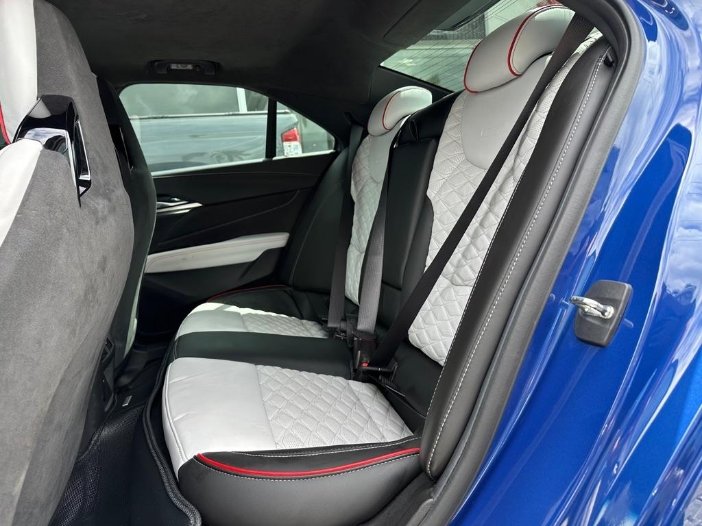 Cadillac CT4-V 4dr Sdn Blackwing 2022