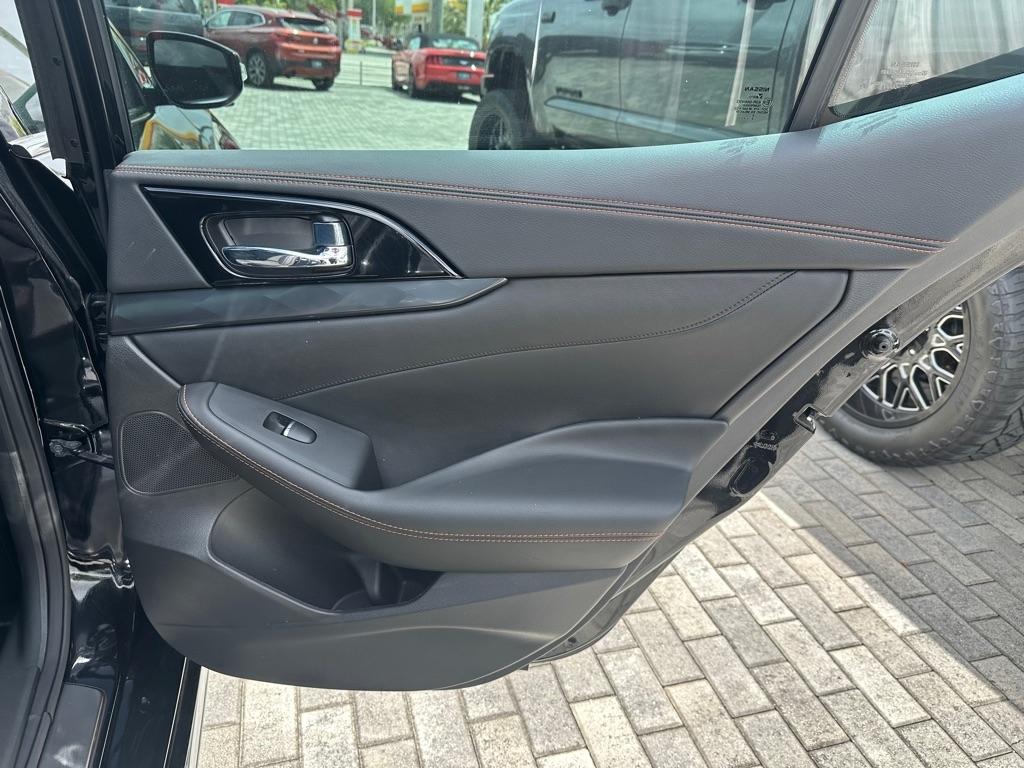 Nissan Maxima SR CVT 2023