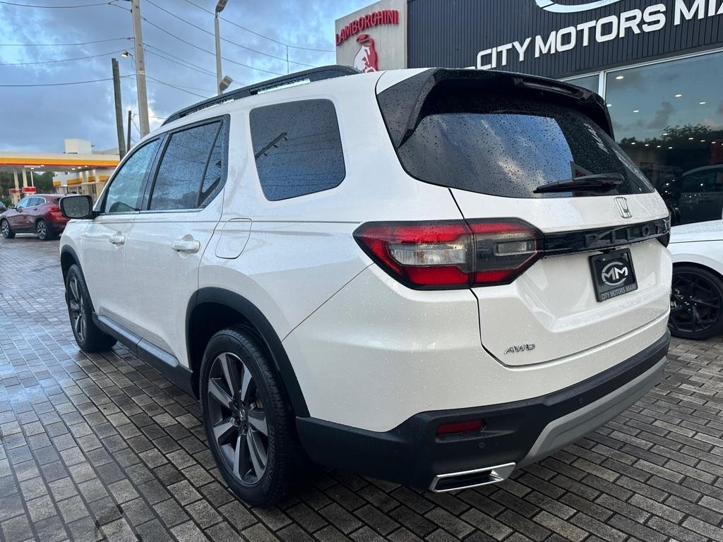 Honda Pilot Touring AWD 2023