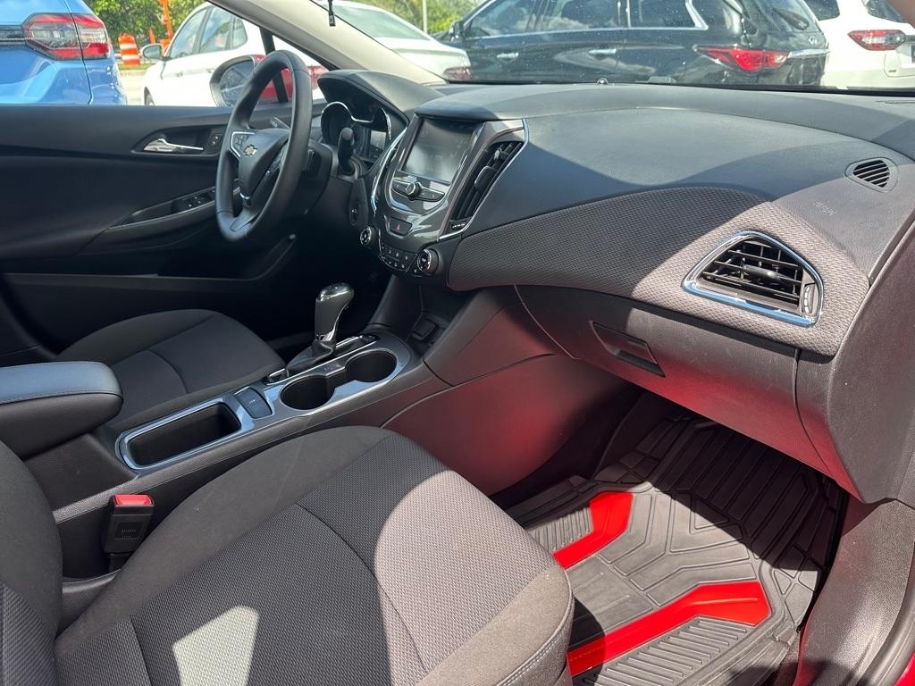 Chevrolet Cruze 4dr Sdn 1.4L LT w/1SD 2017