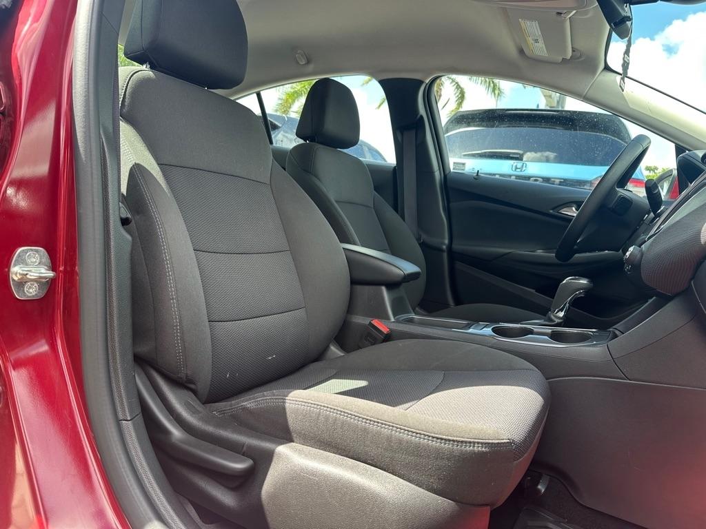 Chevrolet Cruze 4dr Sdn 1.4L LT w/1SD 2017