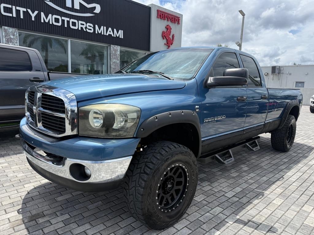 Dodge Ram 2500 4dr Quad Cab 160.5 4WD SLT 2006