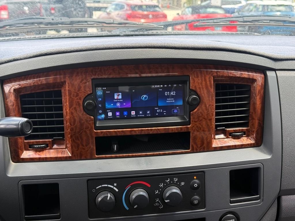 Dodge Ram 2500 4dr Quad Cab 160.5 4WD SLT 2006