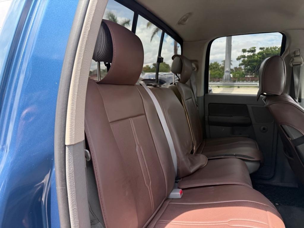 Dodge Ram 2500 4dr Quad Cab 160.5 4WD SLT 2006