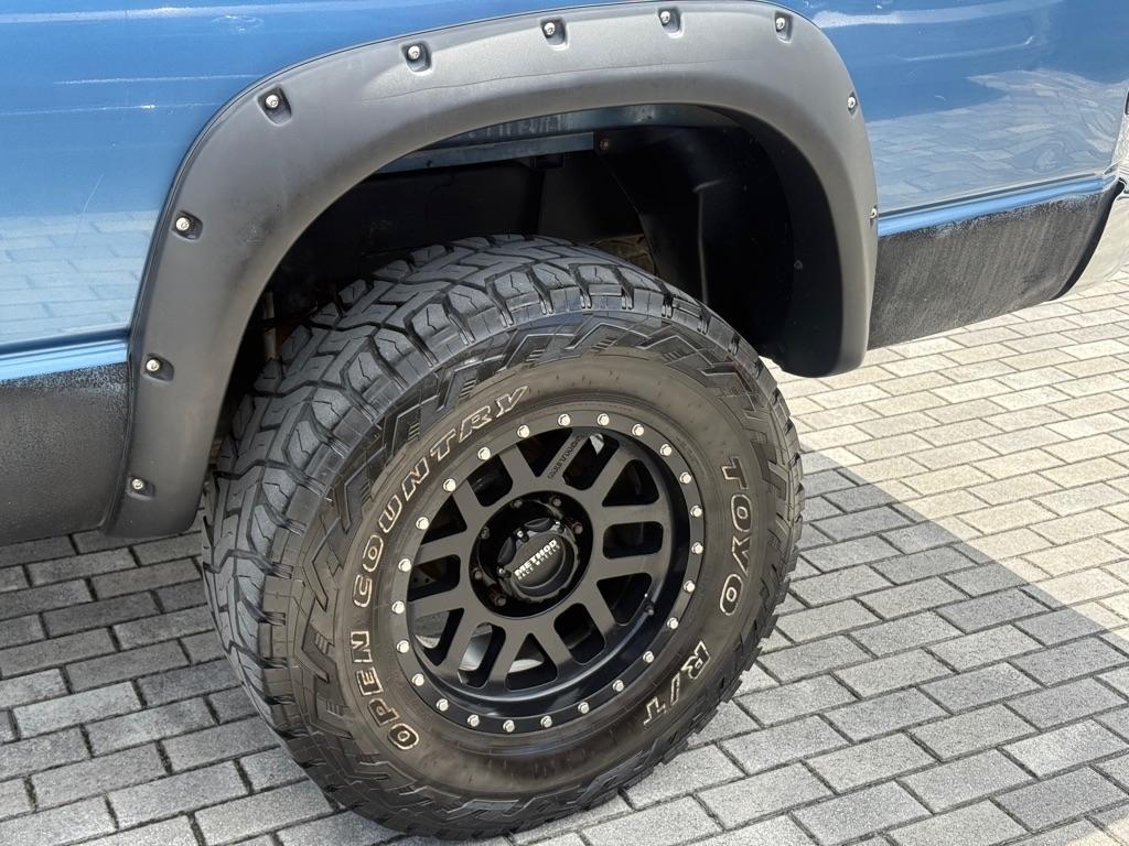 Dodge Ram 2500 4dr Quad Cab 160.5 4WD SLT 2006