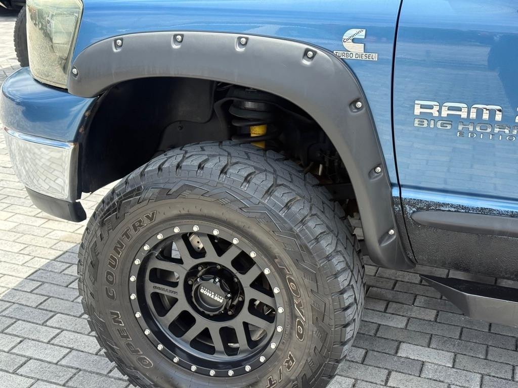 Dodge Ram 2500 4dr Quad Cab 160.5 4WD SLT 2006