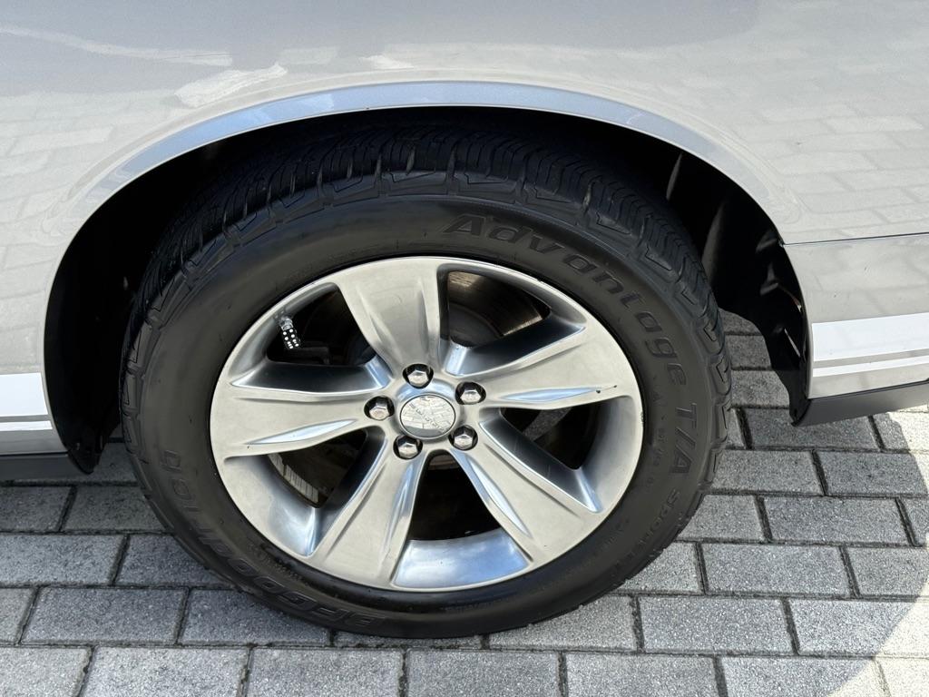 Dodge Challenger 2dr Cpe SXT 2016