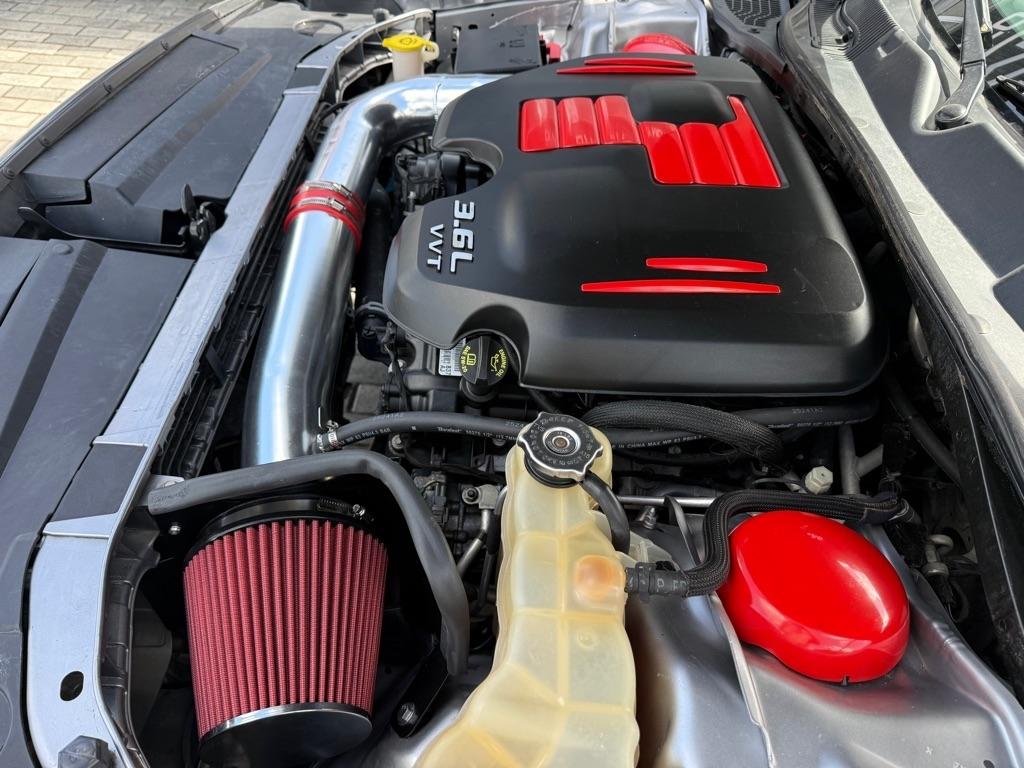 Dodge Challenger 2dr Cpe SXT 2016