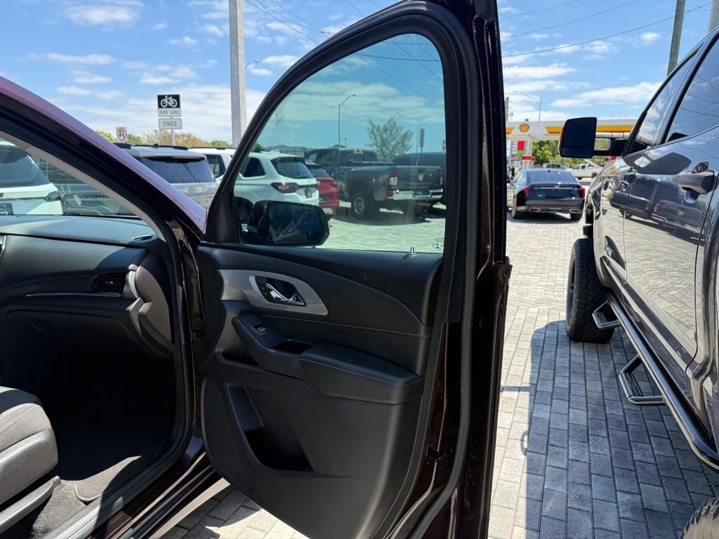 Chevrolet Traverse FWD 4dr LT Cloth w/1LT 2021