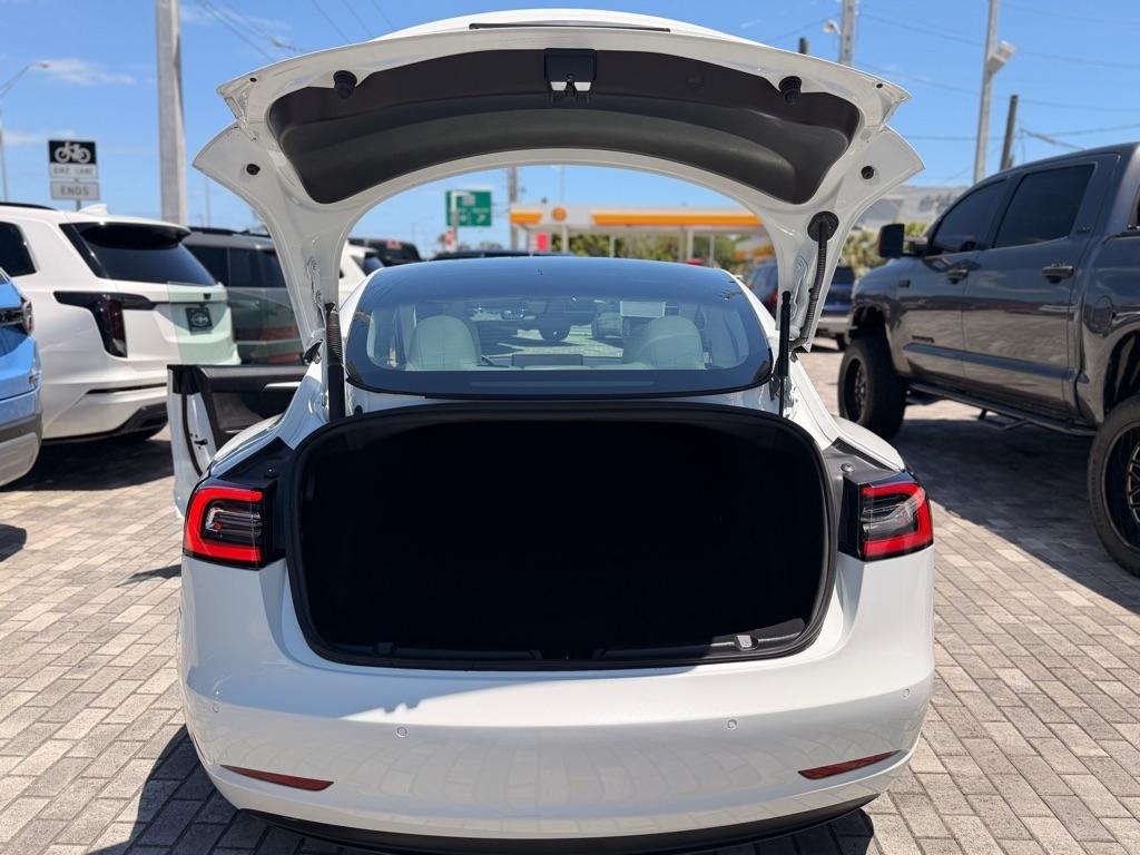 Tesla Model 3 RWD 2022